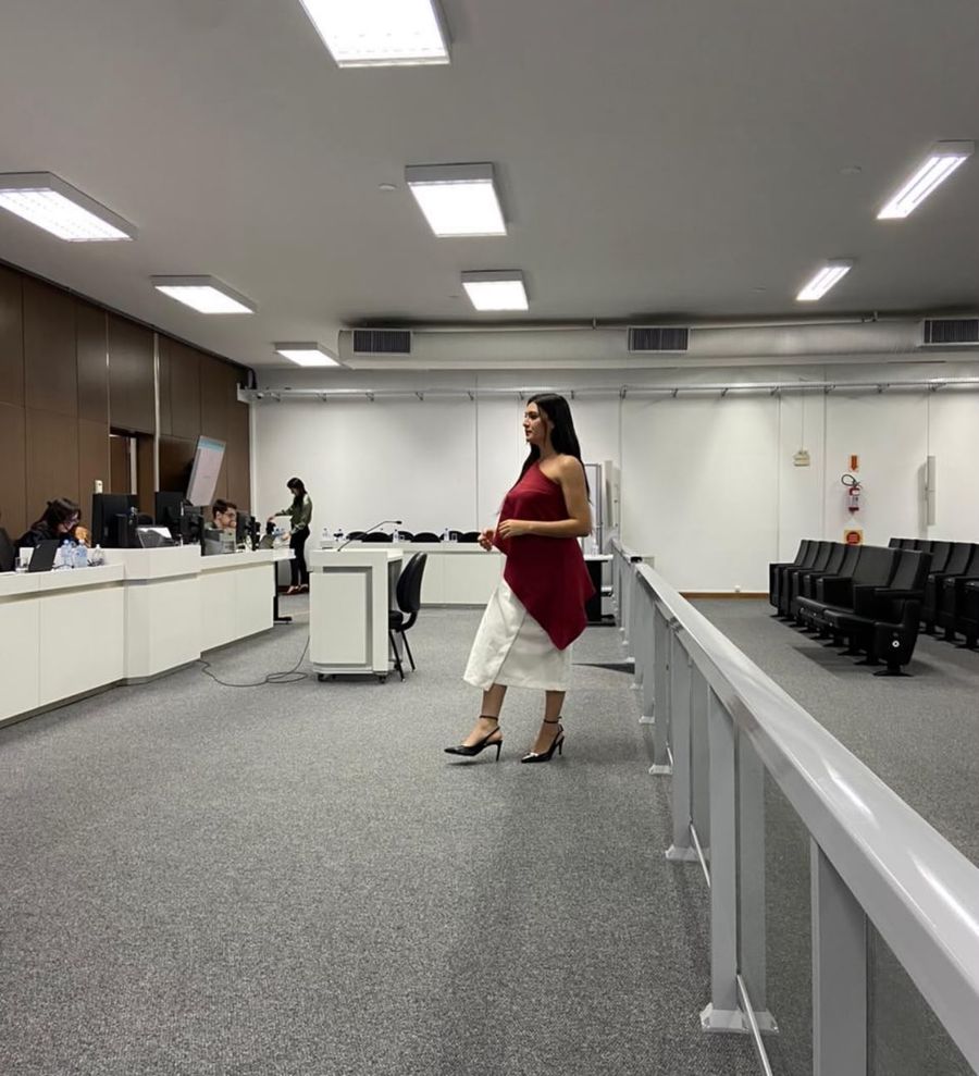 Ana Letícia Alves Dias — Florianópolis/SC